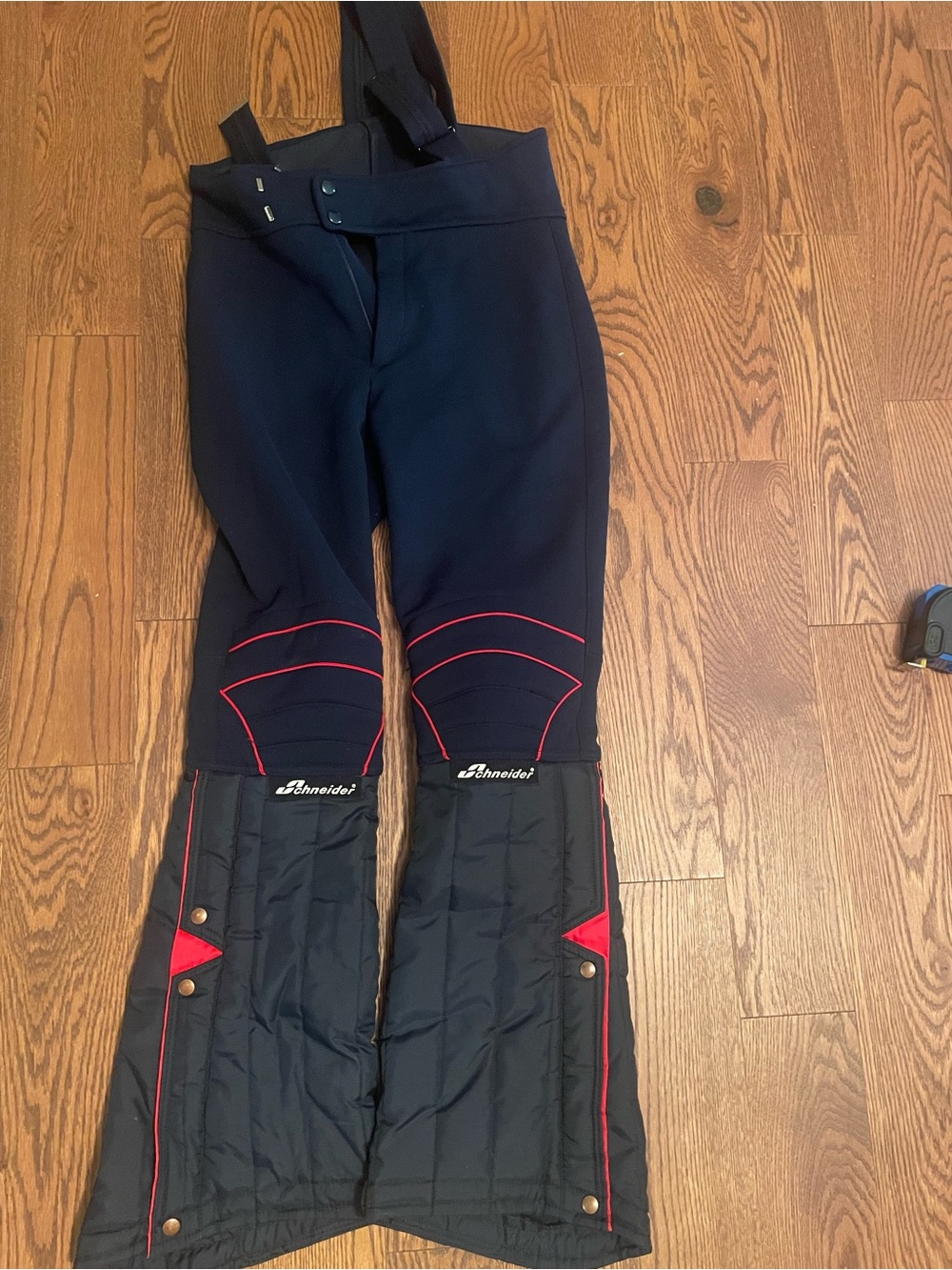 Schneider Black Ski Bib Pants with Red Accents measurements in pictures